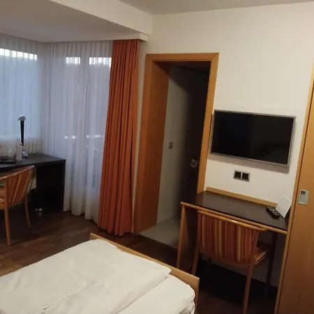 Hotel Germania-3